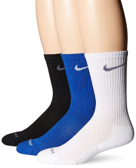 nike socks for men.